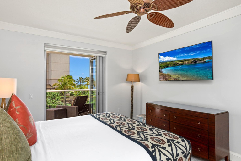 Bedroom 1, Honua Kai Hokulani Collection by KBM - 2 Units on same floor (203/204), Maui