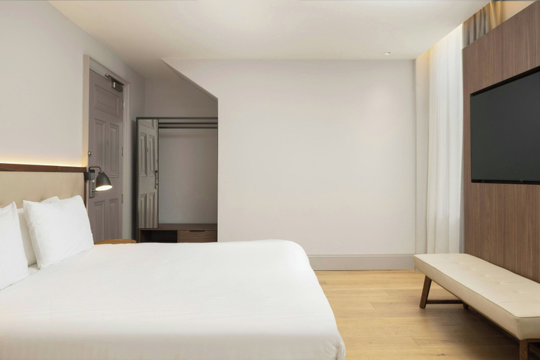 Bedroom 2, AC Hotel by Marriott Glasgow, Glasgow