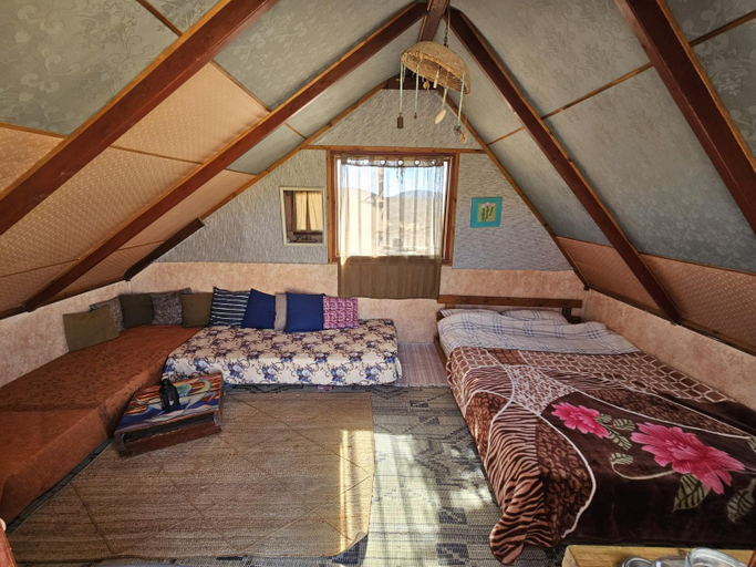 Bedroom, Succah in the Desert