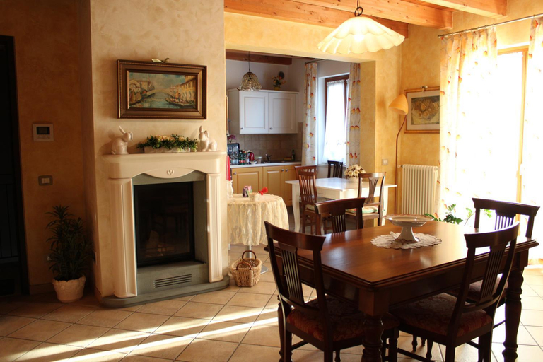 Others 3, Bed & Breakfast Lucy, Verona