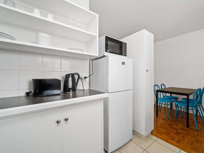 Kitchen 5, Pronto Apartments, Stirling