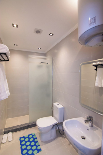 Bathroom 4, Three Pyramids Boutique Hotel, Al-Ahram