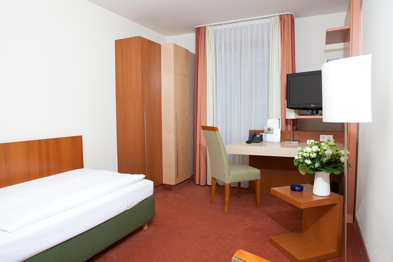Bedroom 3, Hotel Flandrischer Hof, Köln