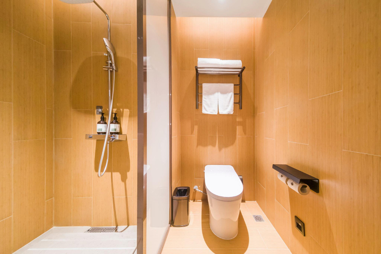 Bathroom 4, Ji Hotel Shenzhen Baoan Pingzhou Subway Station, Shenzhen