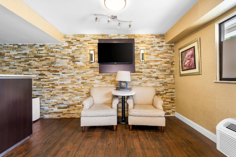 Public Area 2, Econo Lodge Charlotte Airport, Mecklenburg