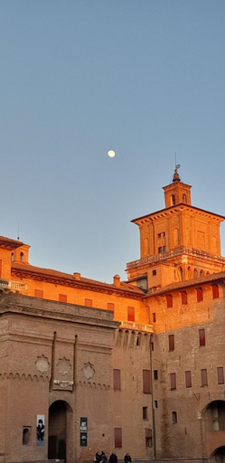 Others 4, Al Castello, Ferrara
