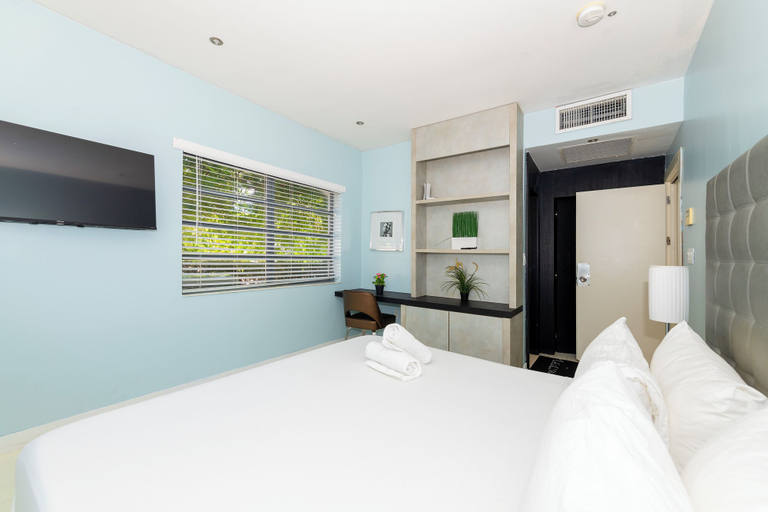Bedroom 3, Miami Beach 550, Miami-Dade