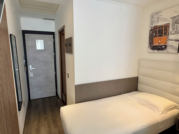 Bedroom 5, Hotel Perugino, Milano
