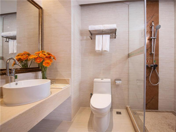 Bathroom 2, Vienna Hotel Shenzhen Shiyan Tianbao Road Branch, Shenzhen