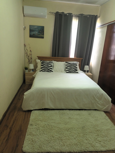Bedroom 3, City Lodge