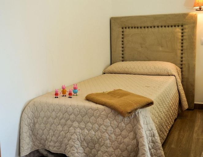 Bedroom 3, SUIZA, Teruel