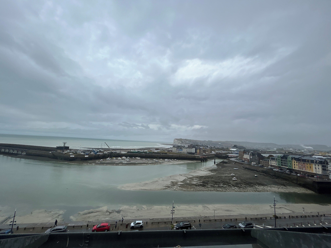 Others 5, Hotel De Calais, Seine-Maritime
