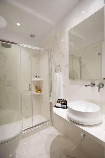Bathroom 3, Hotel Charissi, South Aegean
