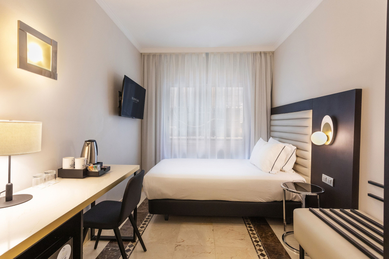 Bedroom 3, Eurostars Cristal Palace, Barcelona