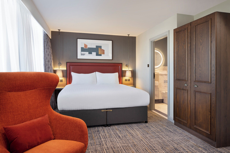 Bedroom 2, Leonardo Royal Hotel Birmingham, Birmingham