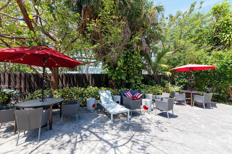 Food & Drinks, Miami Beach 550, Miami-Dade