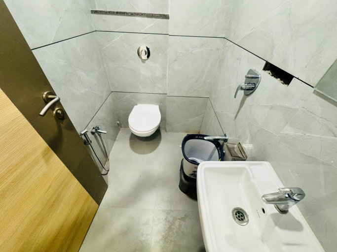 Others 1, Legend Hotel, Ahmadabad
