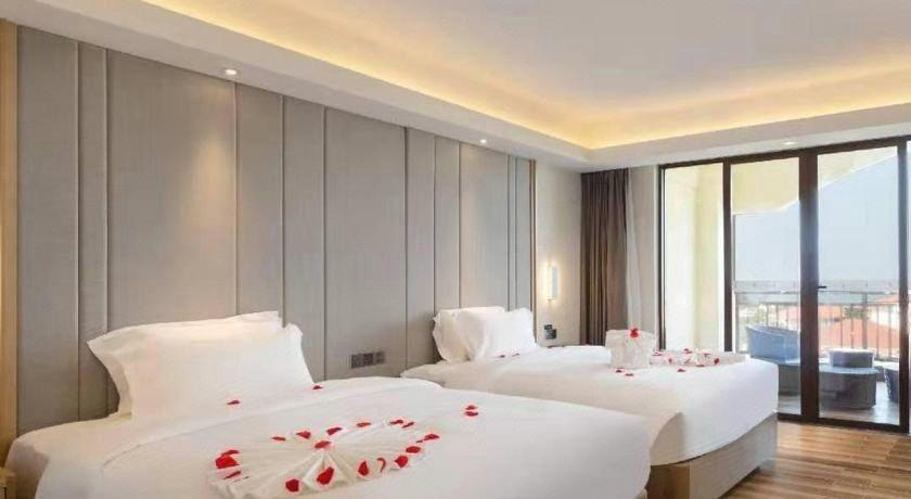 Bedroom 2, Lavande Hotel Haikou Binhai Avenue, Haikou