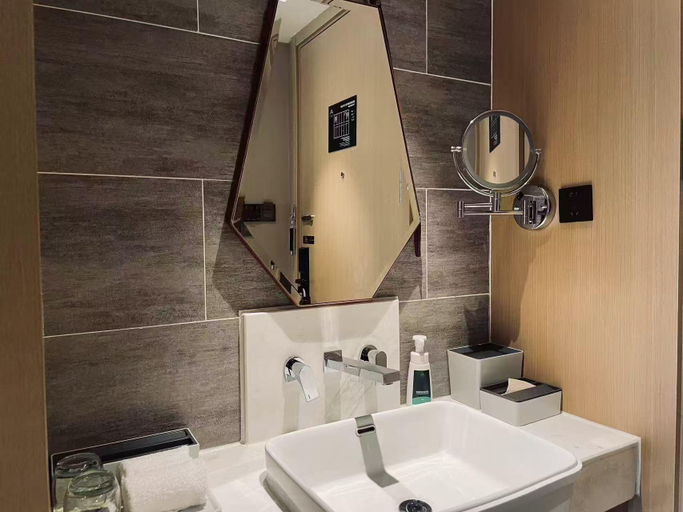 Bathroom 4, Atour Hotel (Shenzhen Bao'an International Airport), Shenzhen