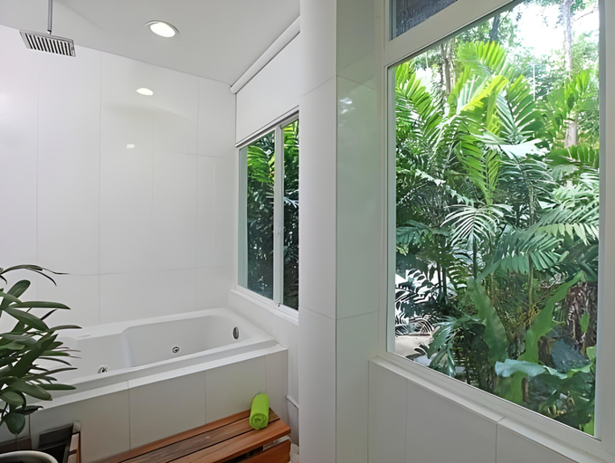 Bathroom 5, Le Cameleon Boutique Hotel, Talamanca
