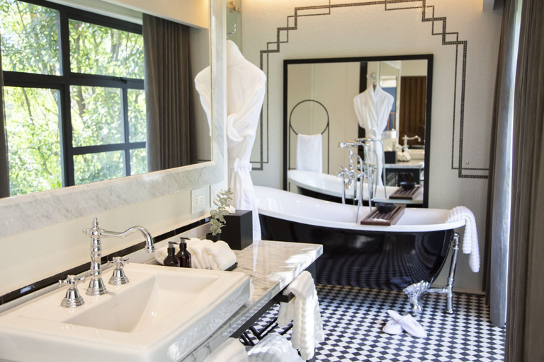 Bathroom 4, Campos Polanco, Mexico City