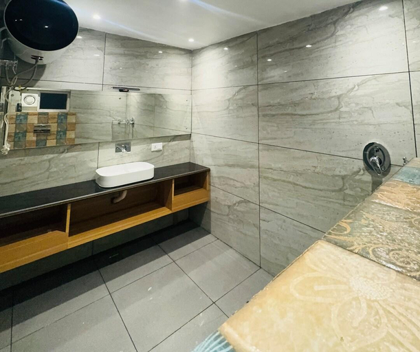 Bathroom 3, De Elaaf The Luxury Stay, Srinagar