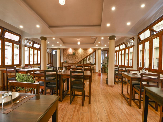 Food & Drinks 4, Hotel Indiana, East Khasi Hills