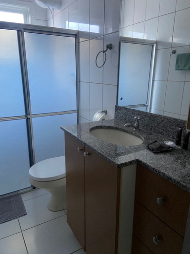 Bathroom 3, FIKA Residence, Dois Irmãos