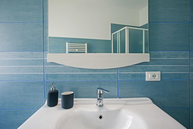 Bathroom 4, B&B Sapore di Mare al Corso, Latina