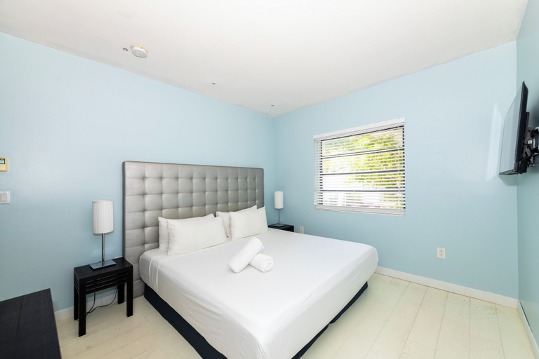 Bedroom 3, Miami Beach 550, Miami-Dade