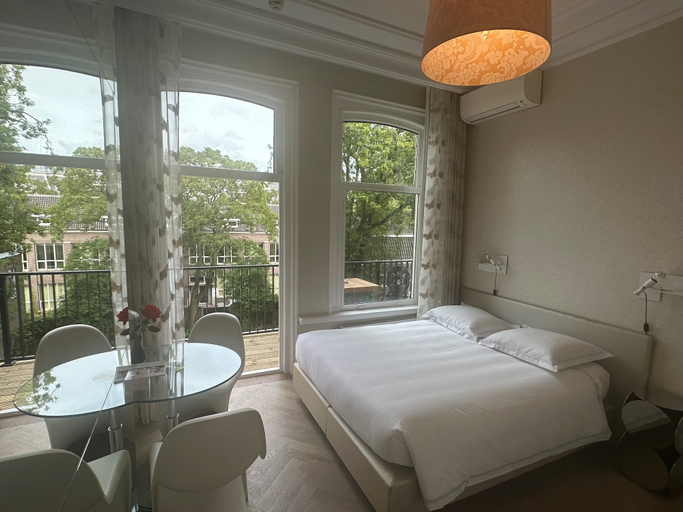 Bedroom 3, Amstel Corner Hotel, Amsterdam