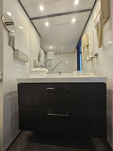 Bathroom 4, Hampshire Hotel - 's Gravenhof Zutphen, Zutphen