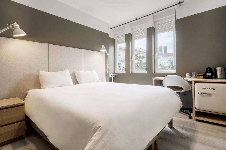 Bedroom 2, Rainbow Suites by Olala Homes, Cascais