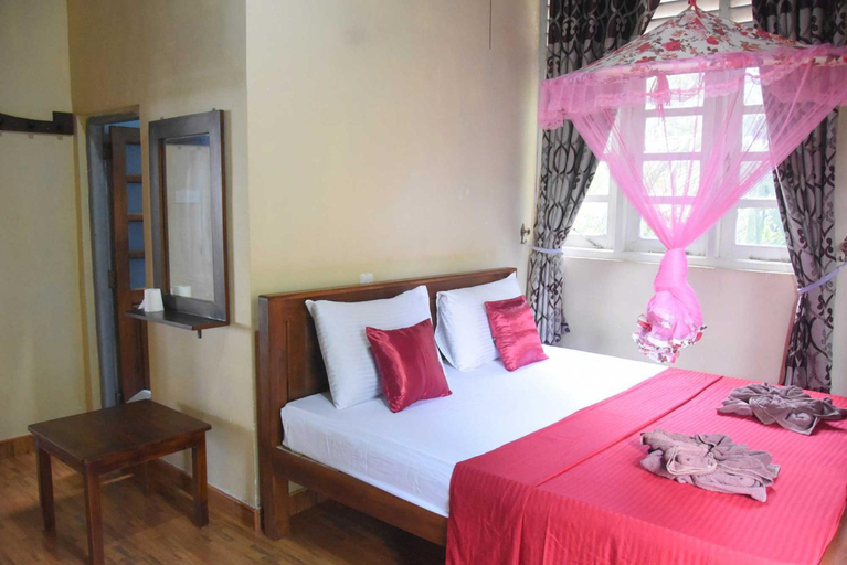 Others 4, Royal Views Residence, N. Palatha Central