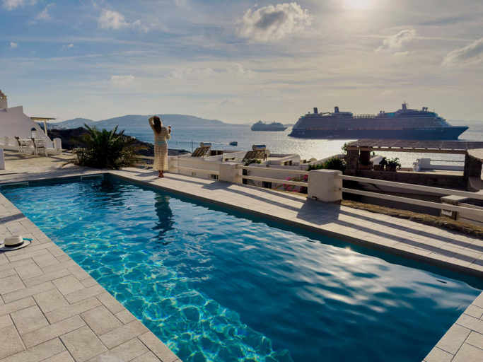 Sport & Beauty 2, With-inn Mykonos Suites, South Aegean