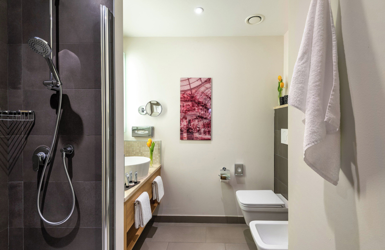 Bathroom 5, NYX Hotel Milan by Leonardo Hotels, Milano
