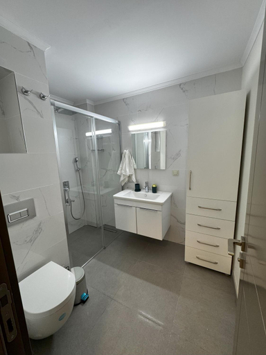 Shower, Su Apartment Side, Manavgat