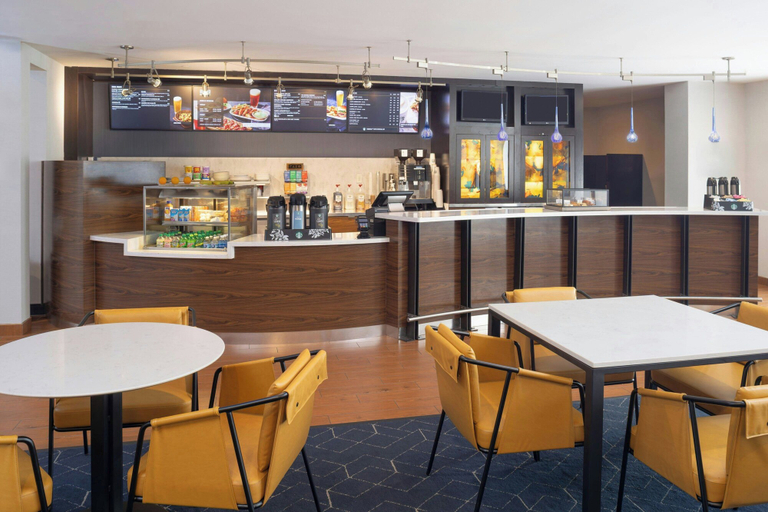 Food & Drinks 5, Courtyard by Marriott Boston-South Boston, Boston