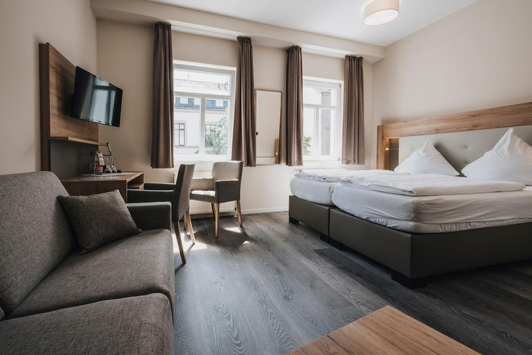 Bedroom 2, Hotel - Restaurant Roemer, Merzig-Wadern