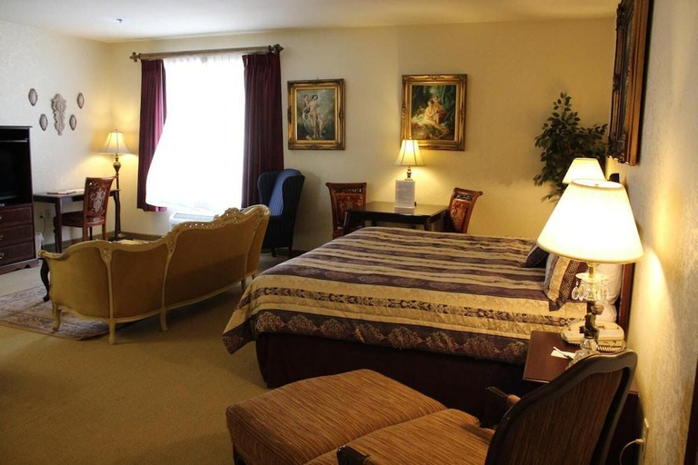 Others 5, Silverland Inn, Storey