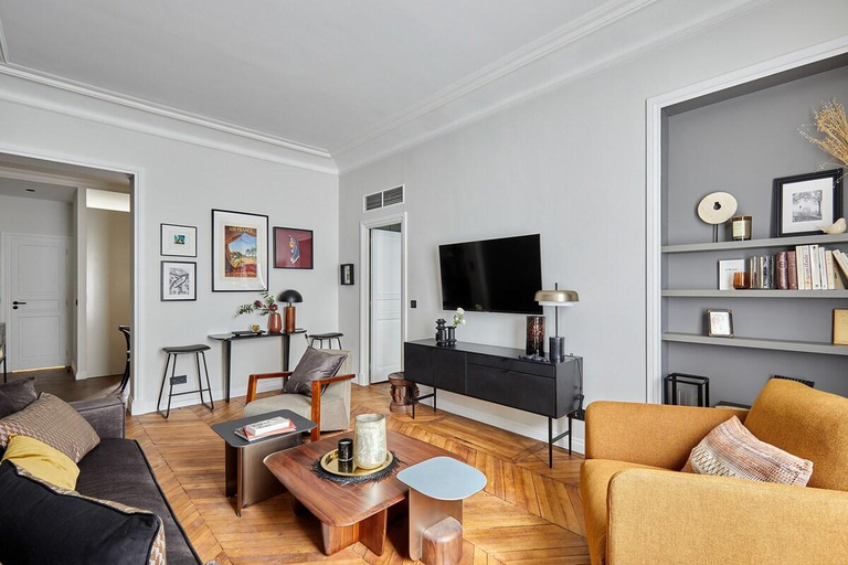 Others 3, Magnificent new apartment Notre Dame de Paris, Paris