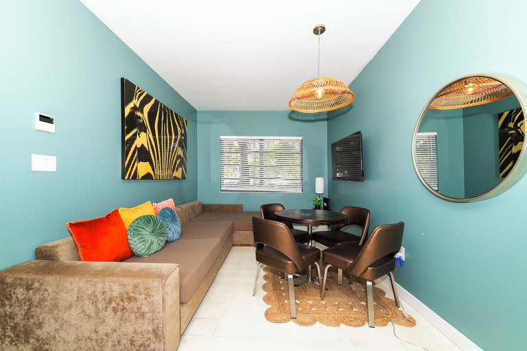 Others 1, Miami Beach 550, Miami-Dade