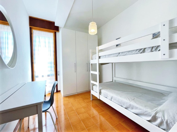 Bedroom 2, Apartment near Porto Santa Margherita Beach, Venezia
