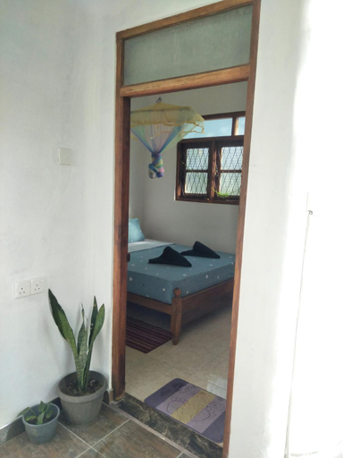 Bedroom 2, Dickwella Green Villa, Dickwella