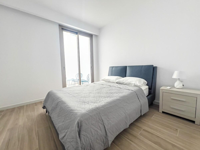 Bedroom 3, Azure Breeze Villa - Roof Garden & Sea Views