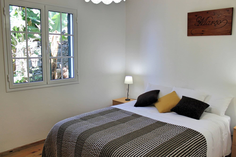 Room 3, Casa Jardim Mar by Our Madeira, Calheta
