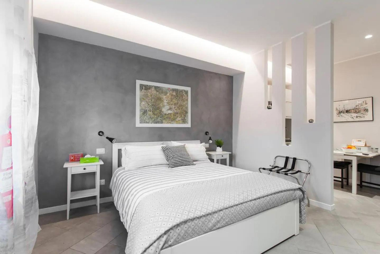 Others 4, Interno 1 Ciampino Roma Luxury Apartment con balcone, Rome