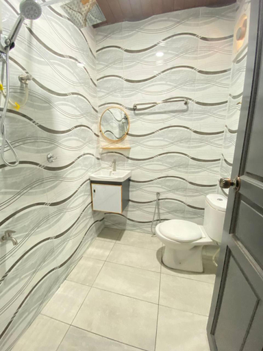 Bathroom 3, Nahdhoh Hotel, Seberang Perai Tengah