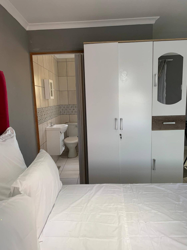 3, Beach view, en-suite bedroom, Nelson Mandela Bay