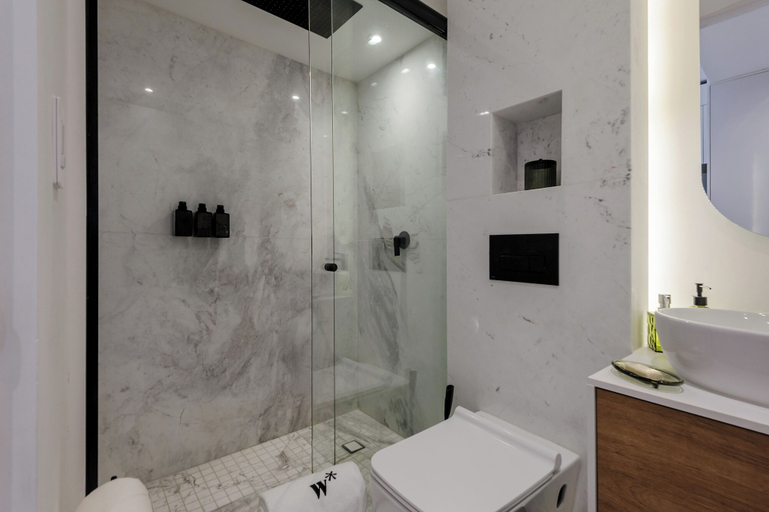 Bathroom 4, Icon Roma 517 by Wynwood House, Mexico City